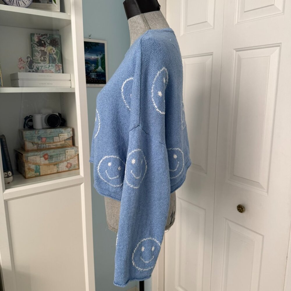 Sincerely Jules Blue Smiley Sweater – Size M - Picture 2 of 6